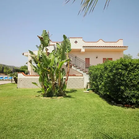 Belvilla By Oyo Floridia Siracusa Villa Syracuse